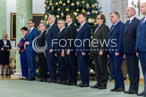  08.12.2017 WARSZAWA<br />UROCZYSTOSC PRZYJECIA DYMISJI RADY MINISTROW I NOMINACJI NA STANOWSKO PREZESA RADY MINISTROW<br />N/Z MINISTROWIE RZADU BEATY SZYDLO BEATA SZYDLO MATEUSZ MORAWIECKI<br /> 