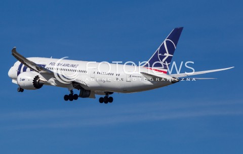  01.04.2017 LOTNISKO RZESZOW JASIONKA<br />OD KWIETNIA 2018 ROKU POLSKIE LINIE LOTNICZE PLL LOT ROZPOCZNA LOTY Z RZESZOWA DO USA NA LOTNISKO NEWARK - NOWY JORK<br />N/Z SAMOLOT BOEING 787 DREAMLINER REJESTRACJA SP-LRC<br /> 
