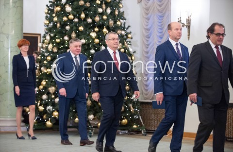  11.12.2017 WARSZAWA<br />POWOLANIE RZADU MATEUSZA MORAWIECKIEGO<br />N/Z MINISTOWIE MAREK GROBARCZYK KONSTANTY RADZIWILL ANDRZEJ ADAMCZYK KRZYSZTOF JURGIEL ELZBIETA RAFALSKA<br /> 