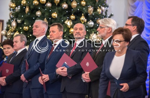  11.12.2017 WARSZAWA<br />POWOLANIE RZADU MATEUSZA MORAWIECKIEGO<br />N/Z ANTONI MACIEREWICZ ZBIGNIEW ZIOBRO WITOLD WASZCZYKOWSKI MARIUSZ BLASZCZAK BEATA SZYDLO PIOTR GLINSKI JAROSLAW GOWIN ANNA ZALEWSKA<br /> 