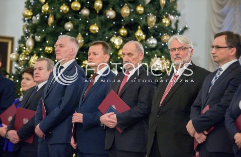  11.12.2017 WARSZAWA<br />POWOLANIE RZADU MATEUSZA MORAWIECKIEGO<br />N/Z MINISTROWIE RZADU MATEUSZ MORAWIECKI BEATA SZYDLO ANTONI MACIEREWICZ WITOLD WASZCZYKOWSKI MARIUSZ BLASZCZAK PIOTR GLINSKI JAROSLAW GOWIN ZBIGNIEW ZIOBRO<br /> 