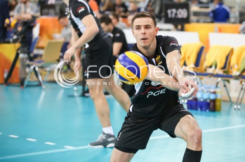  12.12.2017 LODZ<br />
SIATKOWKA KLUBOWE MISTRZOSTWA SWIATA 2017 MEN VOLLEYBALL POLAND <br />
PGE SKRA BELCHATOW - SHANGHAI VC<br />
N/Z MARIUSZ WLAZLY SYLWETKA<br />
 