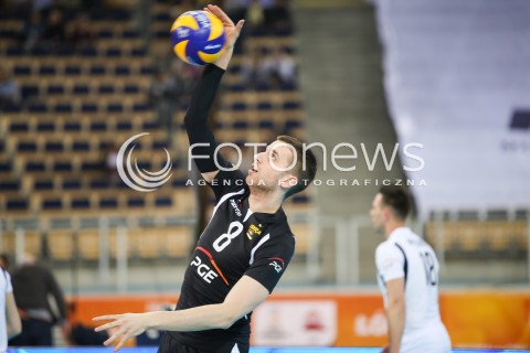  12.12.2017 LODZ<br />
SIATKOWKA KLUBOWE MISTRZOSTWA SWIATA 2017 MEN VOLLEYBALL POLAND <br />
PGE SKRA BELCHATOW - SHANGHAI VC<br />
N/Z MILAN KATIC SYLWETKA<br />
 