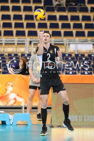  12.12.2017 LODZ<br />
SIATKOWKA KLUBOWE MISTRZOSTWA SWIATA 2017 MEN VOLLEYBALL POLAND <br />
PGE SKRA BELCHATOW - SHANGHAI VC<br />
N/Z MARIUSZ WLAZLY SYLWETKA<br />
 