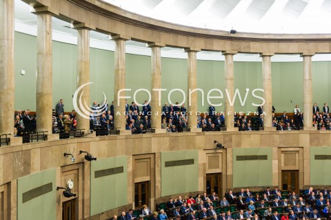  12.12.2017 WARSZAWA SEJM<br />POSIEDZENIE SEJMU<br />EXPOSE PREMIERA MATEUSZA MORAWIECKIEGO<br />N/Z GALERIA SEJMOWA WIDZOWIE<br /> 