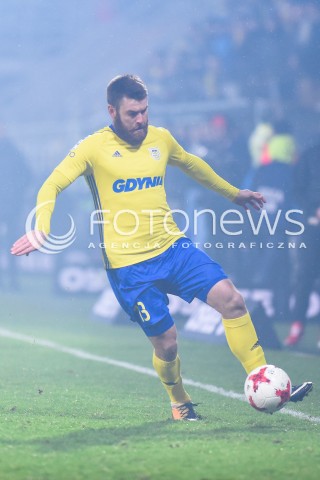  12.12.2017 GDYNIA<br />PILKA NOZNA - EKSTRAKLASA SEZON 2017/2018<br />MECZ ARKA GDYNIA - GORNIK ZABRZE<br />N/Z GRZEGORZ PIESIO<br /> 