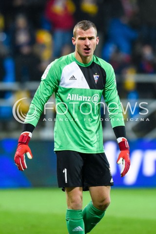  12.12.2017 GDYNIA<br />PILKA NOZNA - EKSTRAKLASA SEZON 2017/2018<br />MECZ ARKA GDYNIA - GORNIK ZABRZE<br />N/Z TOMASZ LOSKA<br /> 