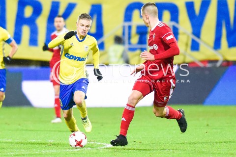  12.12.2017 GDYNIA<br />PILKA NOZNA - EKSTRAKLASA SEZON 2017/2018<br />MECZ ARKA GDYNIA - GORNIK ZABRZE<br />N/Z MATEUSZ SZWOCH<br /> 