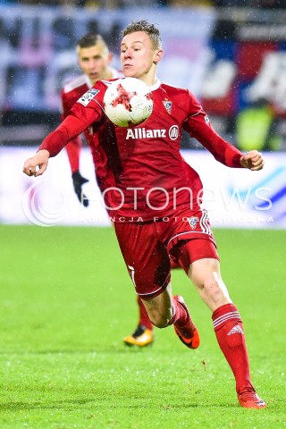  12.12.2017 GDYNIA<br />PILKA NOZNA - EKSTRAKLASA SEZON 2017/2018<br />MECZ ARKA GDYNIA - GORNIK ZABRZE<br />N/Z SZYMON ZURKOWSKI<br /> 