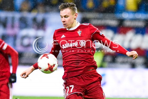  12.12.2017 GDYNIA<br />PILKA NOZNA - EKSTRAKLASA SEZON 2017/2018<br />MECZ ARKA GDYNIA - GORNIK ZABRZE<br />N/Z SZYMON ZURKOWSKI<br /> 