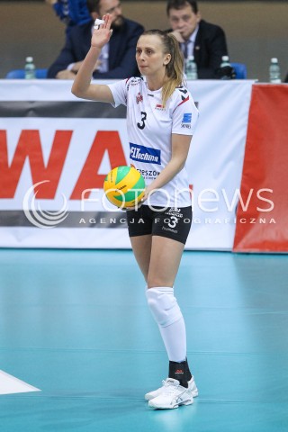  13.12.2017 RZESZOW POLAND<br />SIATKOWKA LIGA MISTRZYN <br />2018 CEV VOLLEYBALL CHAMPIONS LEAGUE - WOMEN <br />MECZ DEVELOPRES SKYRES RZESZOW - ASPTT MULHOUSE VB <br />N/Z MONIKA PTAK SYLWETKA <br /> 