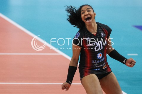  13.12.2017 RZESZOW POLAND<br />SIATKOWKA LIGA MISTRZYN <br />2018 CEV VOLLEYBALL CHAMPIONS LEAGUE - WOMEN <br />MECZ DEVELOPRES SKYRES RZESZOW - ASPTT MULHOUSE VB <br />N/Z CARLA COTITO SYLWETKA RADOSC EMOCJE <br /> 