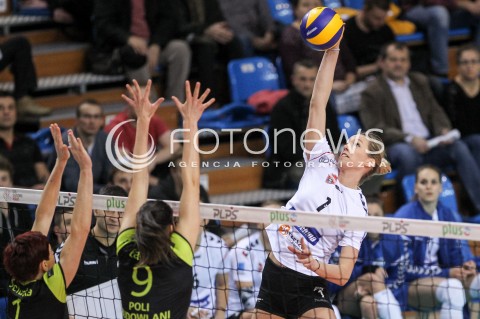  16.12.2017 RZESZOW <br />SIATKOWKA LIGA SIATKOWKI KOBIET LSK 2017/2018 WOMEN VOLLEYBALL POLAND POLISH LEAGUE <br />MECZ DEVELOPRES SKYRES RZESZOW - POLI BUDOWLANI TORUN<br />N/Z HELENE ROUSSEAUX <br /> 