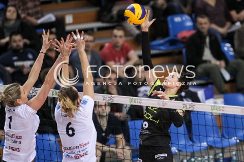  16.12.2017 RZESZOW <br />SIATKOWKA LIGA SIATKOWKI KOBIET LSK 2017/2018 WOMEN VOLLEYBALL POLAND POLISH LEAGUE <br />MECZ DEVELOPRES SKYRES RZESZOW - POLI BUDOWLANI TORUN<br />N/Z MARTA JANIK <br /> 