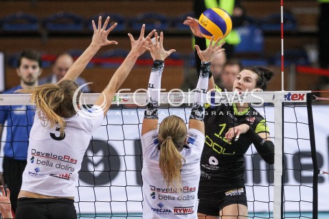  16.12.2017 RZESZOW <br />SIATKOWKA LIGA SIATKOWKI KOBIET LSK 2017/2018 WOMEN VOLLEYBALL POLAND POLISH LEAGUE <br />MECZ DEVELOPRES SKYRES RZESZOW - POLI BUDOWLANI TORUN<br />N/Z MARTA JANIK <br /> 