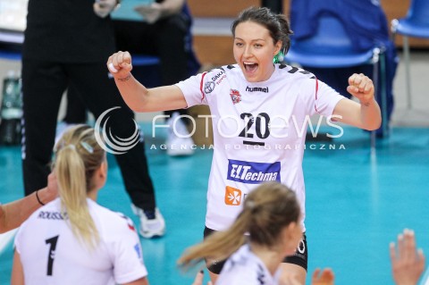  16.12.2017 RZESZOW <br />SIATKOWKA LIGA SIATKOWKI KOBIET LSK 2017/2018 WOMEN VOLLEYBALL POLAND POLISH LEAGUE <br />MECZ DEVELOPRES SKYRES RZESZOW - POLI BUDOWLANI TORUN<br />N/Z JELENA BLAGOJEVIC HELENE ROUSSEAUX RADOSC EMOCJE <br /> 