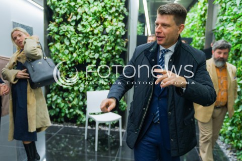  16.12.2017 WARSZAWA<br />RADA KRAJOWA NOWOCZESNEJ W WARSZAWIE<br />N/Z JOANNA SCHMIDT RYSZARD PETRU<br /> 