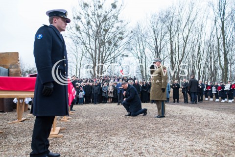  16.12.2017 GDYNIA<br />PANSTWOWY POGRZEB TRZECH KOMANDOROW OFIAR ZBRODNI KOMUNISTYCZNEJ Z UDZIALEM PREZYDENTA ANDRZEJA DUDY<br />N/Z ANDRZEJ DUDA<br /> 