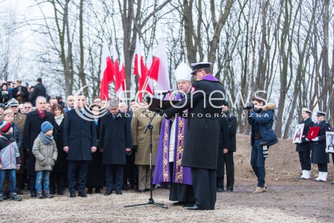  16.12.2017 GDYNIA<br />PANSTWOWY POGRZEB TRZECH KOMANDOROW OFIAR ZBRODNI KOMUNISTYCZNEJ Z UDZIALEM PREZYDENTA ANDRZEJA DUDY<br />N/Z BISKUP POLOWY JOZEF GUZDEK<br /> 
