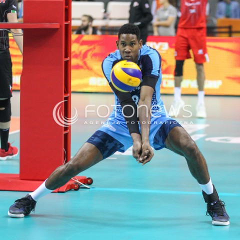  17.12.2017 KRAKOW ( TAURON ARENA ) SIATKOWKA MEZCZYZN <br />KLUBOWE MISTRZOSTWA SWIATA 2017<br />Mens Club Volleyball Championship Poland 2017<br />MECZ FINALOWY ( Final Match ) <br />MECZ ZENIT KAZAN - CUCINE LUBE CIVITANOVA <br />N/Z WILFREDO LEON VENERO SYLWETKA <br /> 