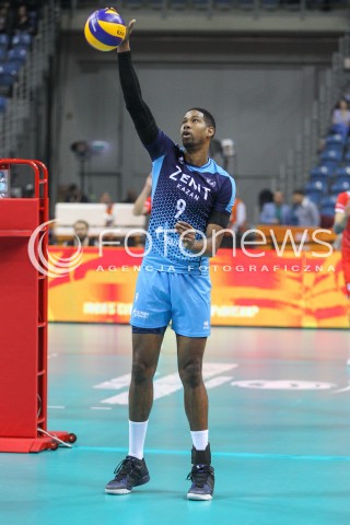  17.12.2017 KRAKOW ( TAURON ARENA ) SIATKOWKA MEZCZYZN <br />KLUBOWE MISTRZOSTWA SWIATA 2017<br />Mens Club Volleyball Championship Poland 2017<br />MECZ FINALOWY ( Final Match ) <br />MECZ ZENIT KAZAN - CUCINE LUBE CIVITANOVA <br />N/Z WILFREDO LEON VENERO SYLWETKA <br /> 