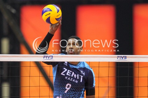  17.12.2017 KRAKOW ( TAURON ARENA ) SIATKOWKA MEZCZYZN <br />KLUBOWE MISTRZOSTWA SWIATA 2017<br />Mens Club Volleyball Championship Poland 2017<br />MECZ FINALOWY ( Final Match ) <br />MECZ ZENIT KAZAN - CUCINE LUBE CIVITANOVA <br />N/Z WILFREDO LEON VENERO SYLWETKA ATAK <br /> 