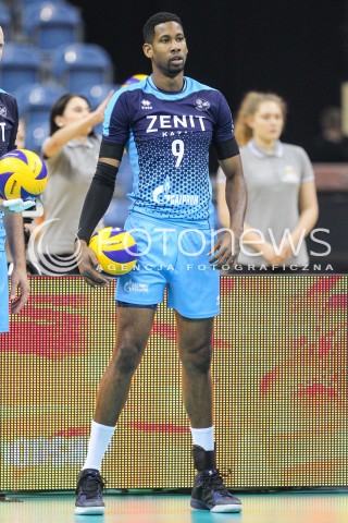  17.12.2017 KRAKOW ( TAURON ARENA ) SIATKOWKA MEZCZYZN <br />KLUBOWE MISTRZOSTWA SWIATA 2017<br />Mens Club Volleyball Championship Poland 2017<br />MECZ FINALOWY ( Final Match ) <br />MECZ ZENIT KAZAN - CUCINE LUBE CIVITANOVA <br />N/Z WILFREDO LEON VENERO SYLWETKA <br /> 