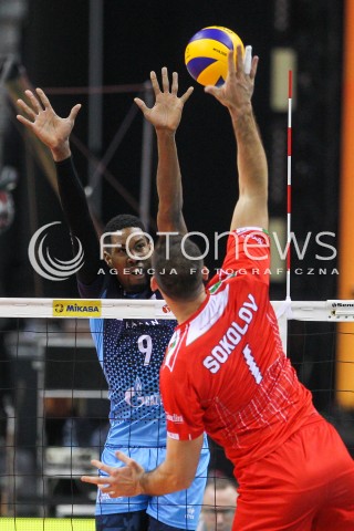  17.12.2017 KRAKOW ( TAURON ARENA ) SIATKOWKA MEZCZYZN <br />KLUBOWE MISTRZOSTWA SWIATA 2017<br />Mens Club Volleyball Championship Poland 2017<br />MECZ FINALOWY ( Final Match ) <br />MECZ ZENIT KAZAN - CUCINE LUBE CIVITANOVA <br />N/Z WILFREDO LEON VENERO BLOK CWETAN SOKOLOW <br /> 