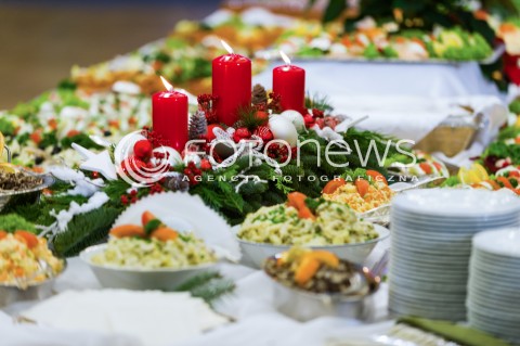  18.12.2017 WARSZAWA<br />ZOLNIERSKA WIGILIA Z UDZIALEM PREZYDENTA <br />N/Z STOL WIGILIJNY DANIA<br /> 