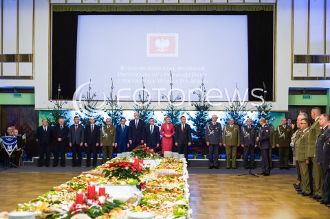  18.12.2017 WARSZAWA<br />ZOLNIERSKA WIGILIA Z UDZIALEM PREZYDENTA <br />N/Z AGATA KORNHAUSER DUDA PREZYDENT RP ANDRZEJ DUDA<br /> 