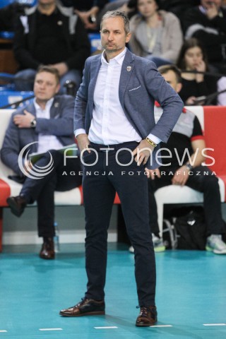  19.12.2017 RZESZOW POLAND<br />SIATKOWKA PUCHAR CEV <br />MEN VOLLEYBALL CEV CUP <br />MATCH ASSECO RESOVIA - PERUNGAN POJAT ROVANIEMI <br />N/Z ANDRZEJ KOWAL - I TRENER ( HEAD COACH ) SYLWETKA <br /> 