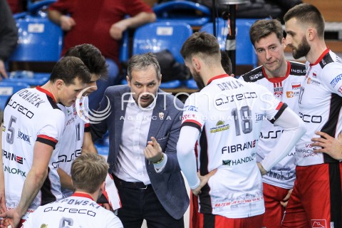  19.12.2017 RZESZOW POLAND<br />SIATKOWKA PUCHAR CEV <br />MEN VOLLEYBALL CEV CUP <br />MATCH ASSECO RESOVIA - PERUNGAN POJAT ROVANIEMI <br />N/Z ANDRZEJ KOWAL - I TRENER ( HEAD COACH ) <br /> 