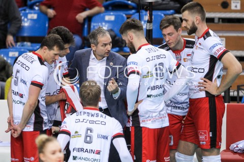  19.12.2017 RZESZOW POLAND<br />SIATKOWKA PUCHAR CEV <br />MEN VOLLEYBALL CEV CUP <br />MATCH ASSECO RESOVIA - PERUNGAN POJAT ROVANIEMI <br />N/Z ANDRZEJ KOWAL - I TRENER ( HEAD COACH ) <br /> 