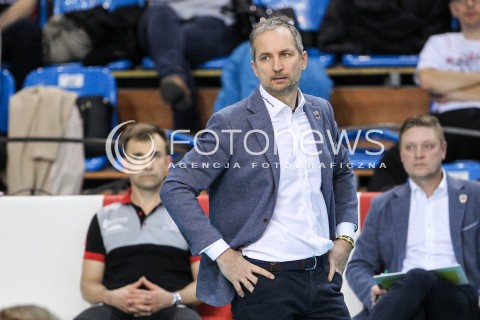  19.12.2017 RZESZOW POLAND<br />SIATKOWKA PUCHAR CEV <br />MEN VOLLEYBALL CEV CUP <br />MATCH ASSECO RESOVIA - PERUNGAN POJAT ROVANIEMI <br />N/Z ANDRZEJ KOWAL - I TRENER ( HEAD COACH ) SYLWETKA <br /> 
