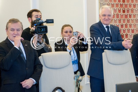  19.12.2017 WARSZAWA <br />POSIEDZENIE RADY MINISTROW <br />N/Z PIOTR GLINSKI JAROSLAW GOWIN <br /> 