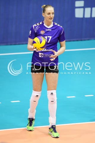  20.12.2017 KRAKOW <br />SIATKOWKA LIGA SIATKOWKI KOBIET LSK 2017/2018 WOMEN VOLLEYBALL POLAND POLISH LEAGUE <br />MECZ TREFL PROXIMA KRAKOW - DEVELOPRES SKYRES RZESZOW <br />N/Z JULIIA ANDRUSZKO SYLWETKA <br /> 