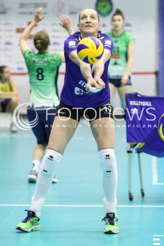  20.12.2017 KRAKOW <br />SIATKOWKA LIGA SIATKOWKI KOBIET LSK 2017/2018 WOMEN VOLLEYBALL POLAND POLISH LEAGUE <br />MECZ TREFL PROXIMA KRAKOW - DEVELOPRES SKYRES RZESZOW <br />N/Z JULIIA ANDRUSZKO SYLWETKA <br /> 