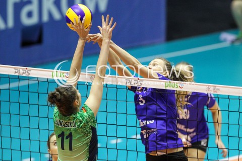  20.12.2017 KRAKOW <br />SIATKOWKA LIGA SIATKOWKI KOBIET LSK 2017/2018 WOMEN VOLLEYBALL POLAND POLISH LEAGUE <br />MECZ TREFL PROXIMA KRAKOW - DEVELOPRES SKYRES RZESZOW <br />N/Z MONIKA PTAK JUSTYNA LUKASIK <br /> 