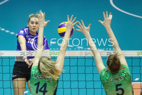  20.12.2017 KRAKOW <br />SIATKOWKA LIGA SIATKOWKI KOBIET LSK 2017/2018 WOMEN VOLLEYBALL POLAND POLISH LEAGUE <br />MECZ TREFL PROXIMA KRAKOW - DEVELOPRES SKYRES RZESZOW <br />N/Z ADELA HELIC <br /> 