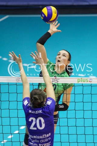  20.12.2017 KRAKOW <br />SIATKOWKA LIGA SIATKOWKI KOBIET LSK 2017/2018 WOMEN VOLLEYBALL POLAND POLISH LEAGUE <br />MECZ TREFL PROXIMA KRAKOW - DEVELOPRES SKYRES RZESZOW <br />N/Z DARIA PASZEK <br /> 