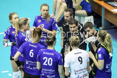  20.12.2017 KRAKOW <br />SIATKOWKA LIGA SIATKOWKI KOBIET LSK 2017/2018 WOMEN VOLLEYBALL POLAND POLISH LEAGUE <br />MECZ TREFL PROXIMA KRAKOW - DEVELOPRES SKYRES RZESZOW <br />N/Z LORENZO MICELLI - I TRENER ( HEAD COACH ) MONIKA PTAK <br /> 