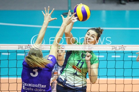  20.12.2017 KRAKOW <br />SIATKOWKA LIGA SIATKOWKI KOBIET LSK 2017/2018 WOMEN VOLLEYBALL POLAND POLISH LEAGUE <br />MECZ TREFL PROXIMA KRAKOW - DEVELOPRES SKYRES RZESZOW <br />N/Z JUSTYNA LUKASIK <br /> 