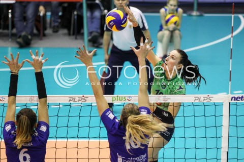  20.12.2017 KRAKOW <br />SIATKOWKA LIGA SIATKOWKI KOBIET LSK 2017/2018 WOMEN VOLLEYBALL POLAND POLISH LEAGUE <br />MECZ TREFL PROXIMA KRAKOW - DEVELOPRES SKYRES RZESZOW <br />N/Z DARIA PASZEK <br /> 