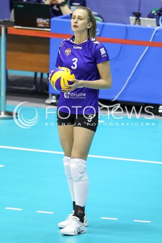 20.12.2017 KRAKOW <br />SIATKOWKA LIGA SIATKOWKI KOBIET LSK 2017/2018 WOMEN VOLLEYBALL POLAND POLISH LEAGUE <br />MECZ TREFL PROXIMA KRAKOW - DEVELOPRES SKYRES RZESZOW <br />N/Z MONIKA PTAK SYLWETKA <br /> 