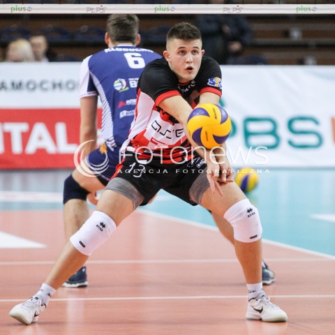  23.12.2017 RZESZOW <br />SIATKOWKA PLUS LIGA 2017/2018 MEN VOLLEYBALL POLAND POLISH PLUSLIGA LEAGUE SEASON 2017/2018 <br />MECZ ASSECO RESOVIA RZESZOW - MKS BEDZIN <br />N/Z MATEUSZ MASLOWSKI SYLWETKA <br /> 