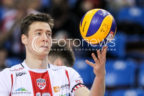  23.12.2017 RZESZOW <br />SIATKOWKA PLUS LIGA 2017/2018 MEN VOLLEYBALL POLAND POLISH PLUSLIGA LEAGUE SEASON 2017/2018 <br />MECZ ASSECO RESOVIA RZESZOW - MKS BEDZIN <br />N/Z JOCHEN SCHOPS SYLWETKA <br /> 