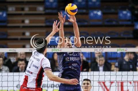  23.12.2017 RZESZOW <br />SIATKOWKA PLUS LIGA 2017/2018 MEN VOLLEYBALL POLAND POLISH PLUSLIGA LEAGUE SEASON 2017/2018 <br />MECZ ASSECO RESOVIA RZESZOW - MKS BEDZIN <br />N/Z RAFAEL ARAUJO RODRIGUES ALEKSANDER SLIWKA <br /> 