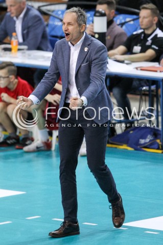  23.12.2017 RZESZOW <br />SIATKOWKA PLUS LIGA 2017/2018 MEN VOLLEYBALL POLAND POLISH PLUSLIGA LEAGUE SEASON 2017/2018 <br />MECZ ASSECO RESOVIA RZESZOW - MKS BEDZIN <br />N/Z ANDRZEJ KOWAL - I TRENER ( HEAD COACH ) SYLWETKA RADOSC EMOCJE <br /> 