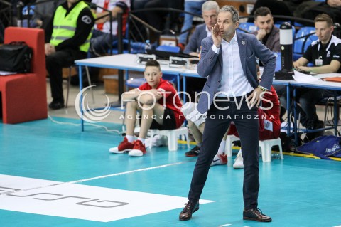  23.12.2017 RZESZOW <br />SIATKOWKA PLUS LIGA 2017/2018 MEN VOLLEYBALL POLAND POLISH PLUSLIGA LEAGUE SEASON 2017/2018 <br />MECZ ASSECO RESOVIA RZESZOW - MKS BEDZIN <br />N/Z ANDRZEJ KOWAL - I TRENER ( HEAD COACH ) SYLWETKA <br /> 