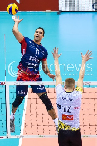  23.12.2017 GDANSK<br />SIATKOWKA - PLUS LIGA SEZON 2017/2018<br />MECZ TREFL GDANSK - ZAKSA KEDZIERZYN KOZLE<br />N/Z MAURICE TORRES ARTUR SZALPUK<br /> 